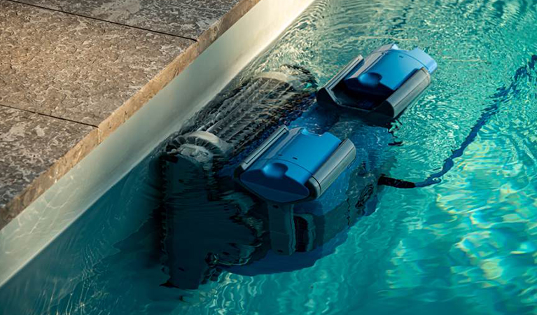 Le système de balayage d'un robot nettoyeur de piscine-1